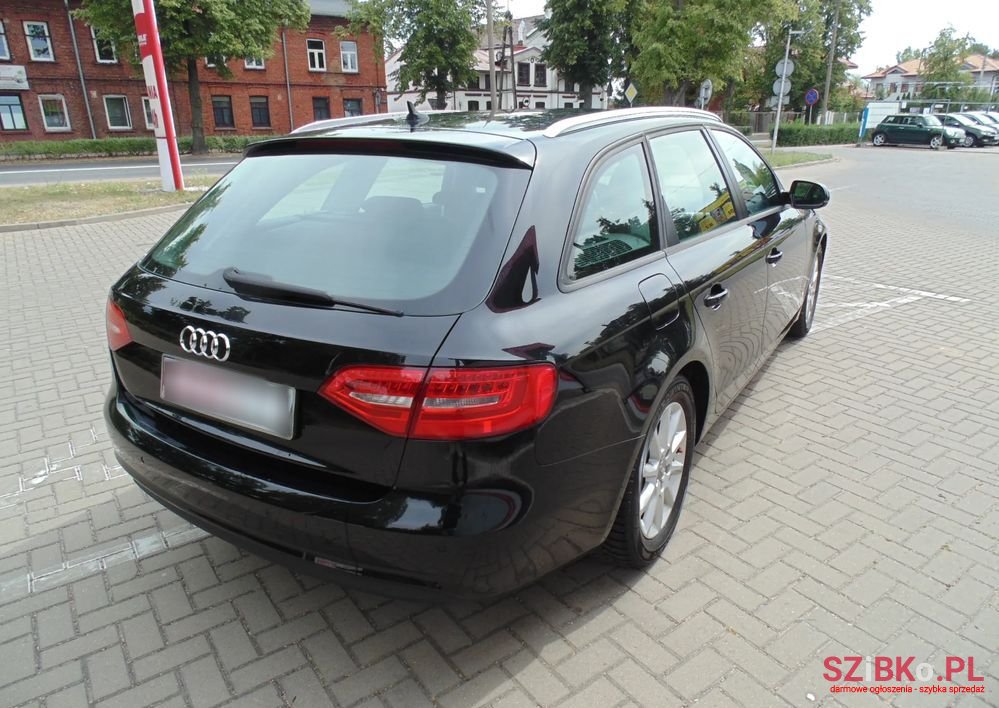 2013' Audi A4 Avant photo #6