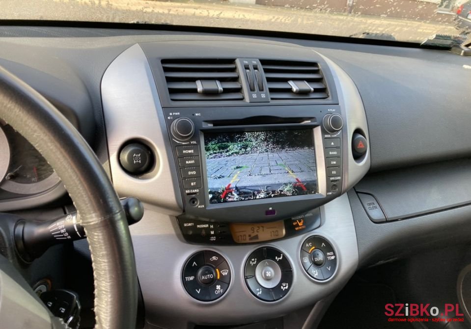 2006' Toyota RAV4 photo #5