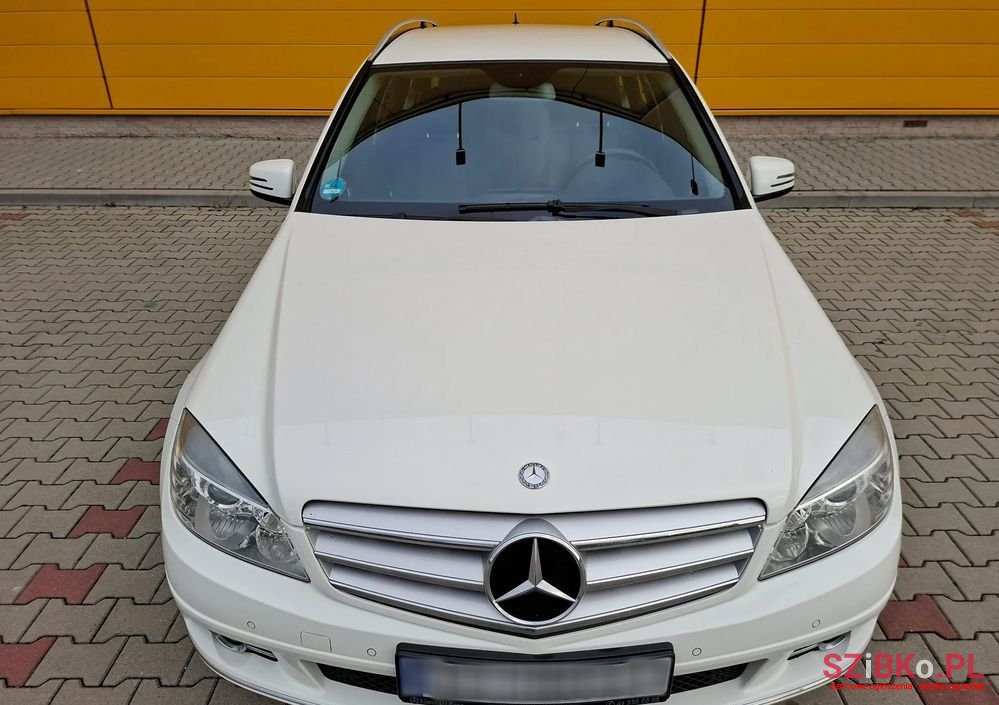 2009' Mercedes-Benz C-Class photo #5