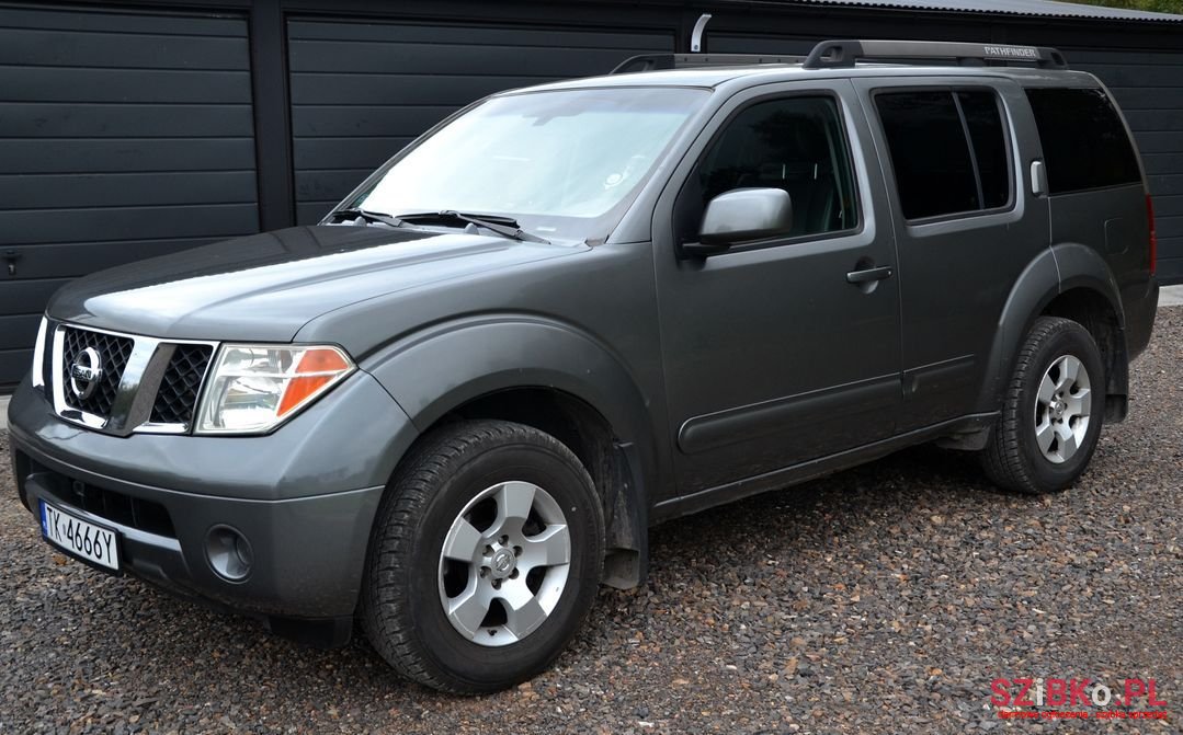 2007' Nissan Pathfinder photo #3