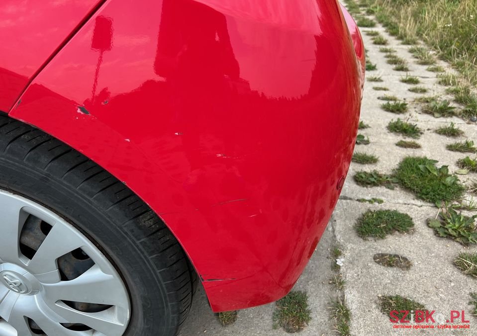 2015' Toyota Yaris photo #4