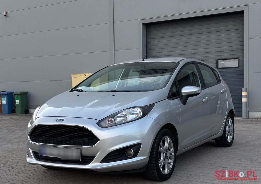 2016' Ford Fiesta 1.25 Celebration photo #1