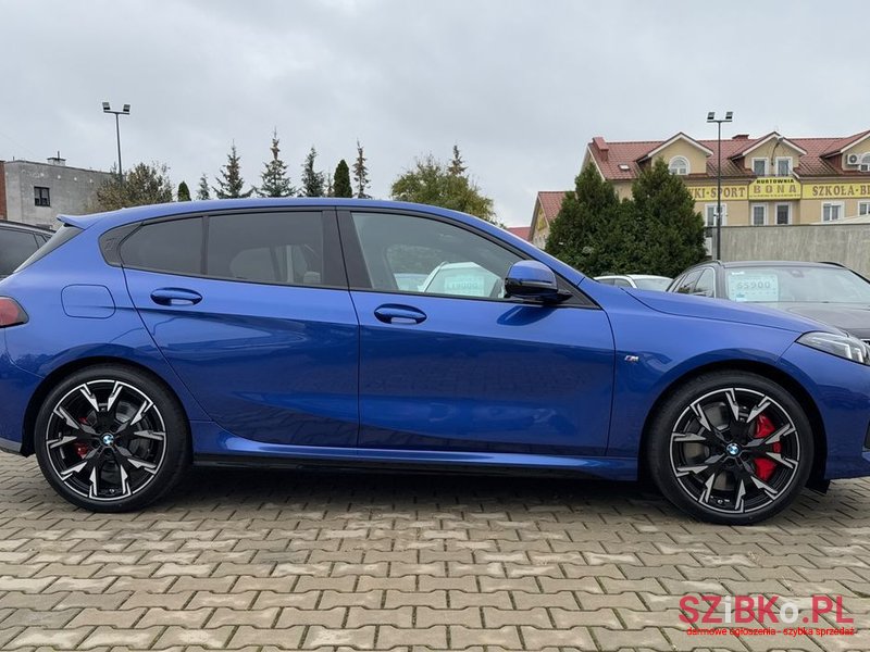 2024' BMW 1 Series photo #3