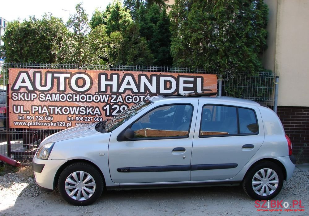 2004' Renault Clio photo #2