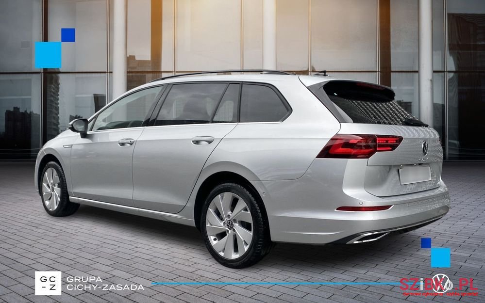 2024' Volkswagen Golf photo #3