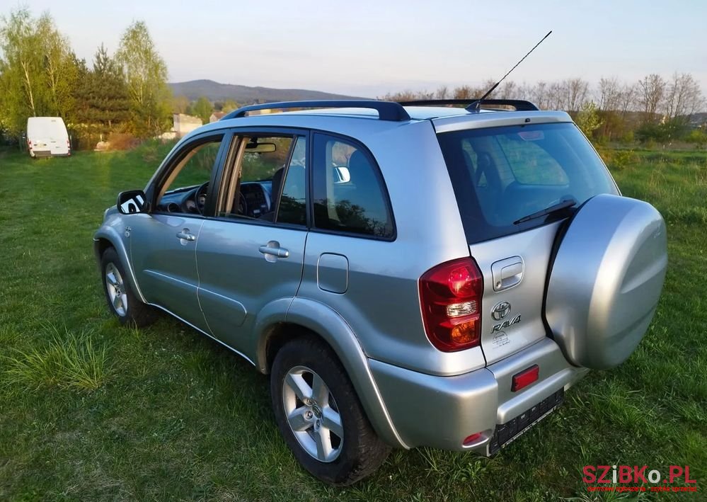 2005' Toyota RAV4 2.0 D-4D Sol photo #5