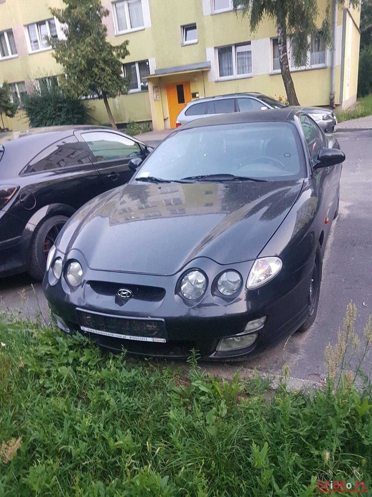 2000' Hyundai Coupe photo #3