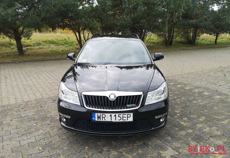 2009' Skoda Octavia photo #2