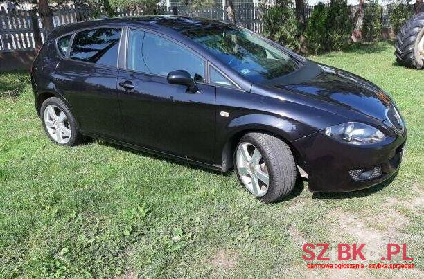 2005' SEAT Leon photo #1