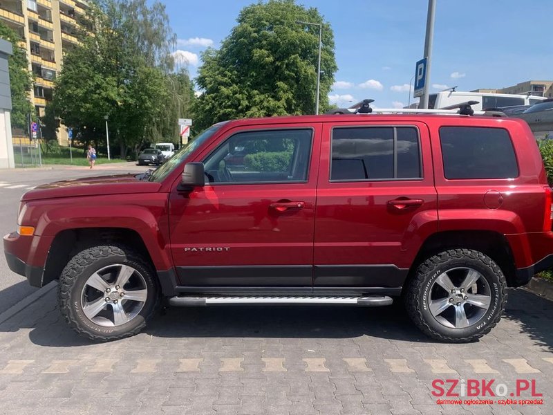 2017' Jeep Patriot photo #6