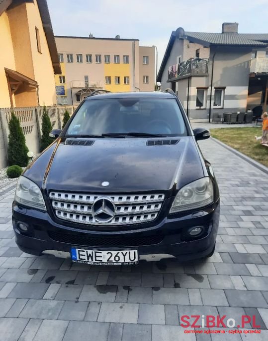 2007' Mercedes-Benz Ml photo #2