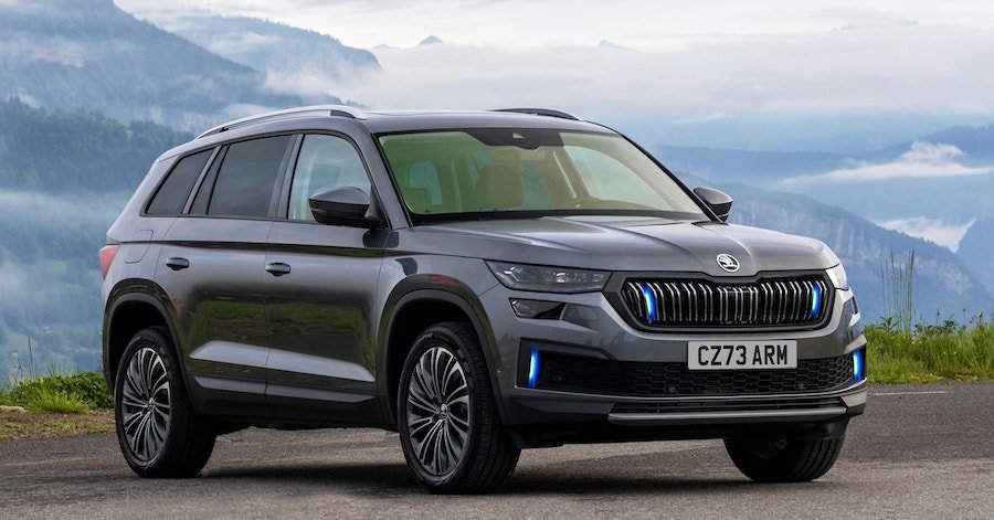 Skoda Kodiaq отримав захищену версію: витримає обстріли та вибухи гранат