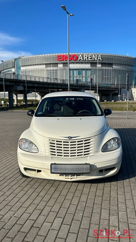 2004' Chrysler PT Cruiser 1.6 Classic photo #2