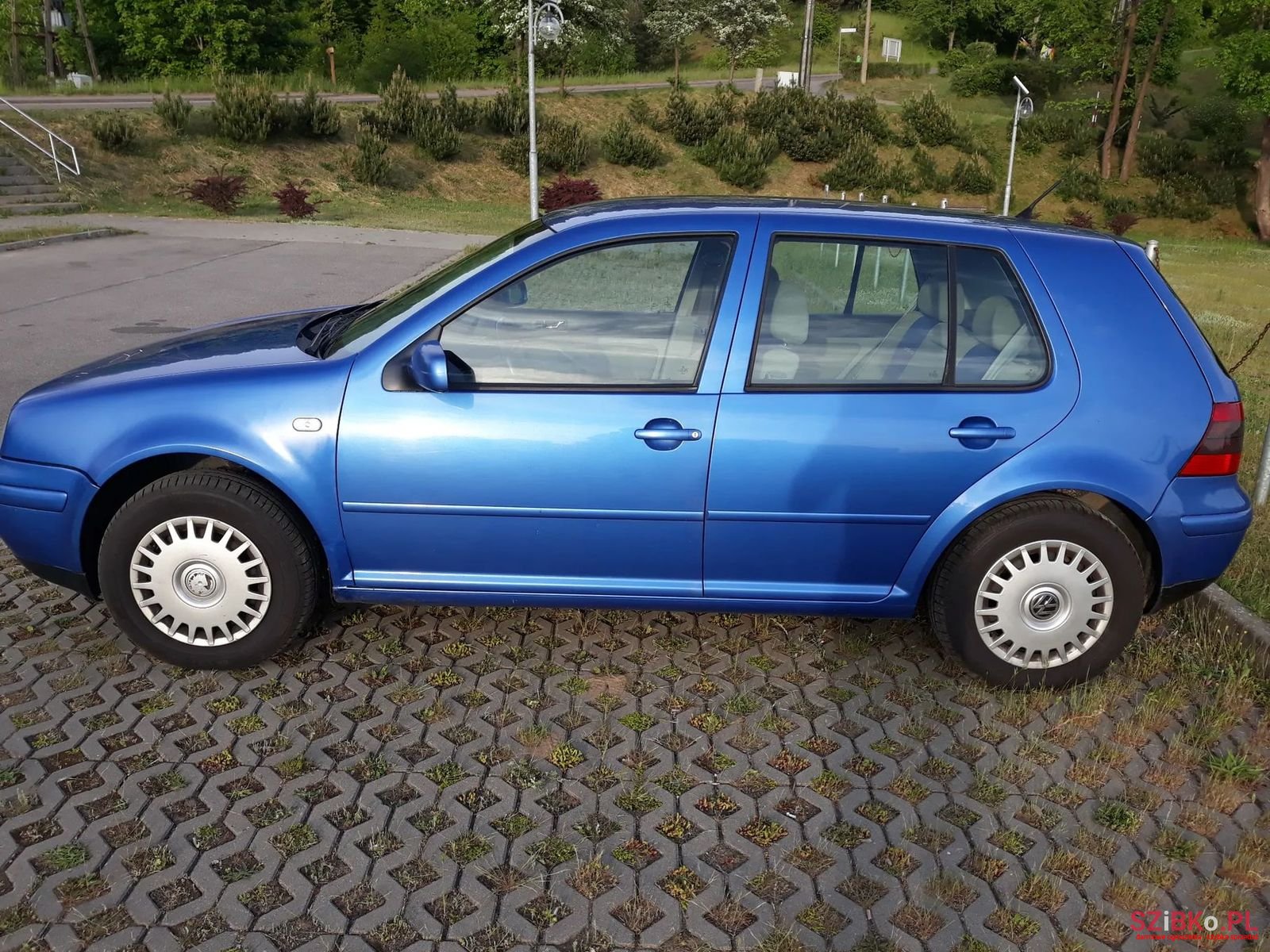 2000' Volkswagen Golf photo #4