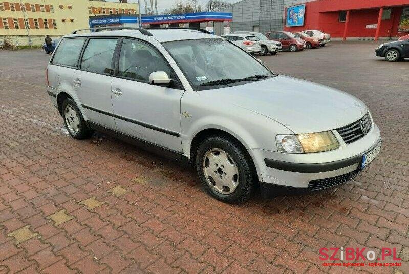 1997' Volkswagen Passat photo #1