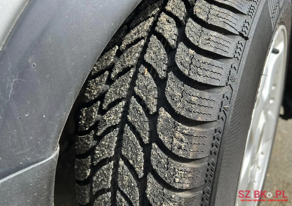 2005' Opel Corsa photo #6