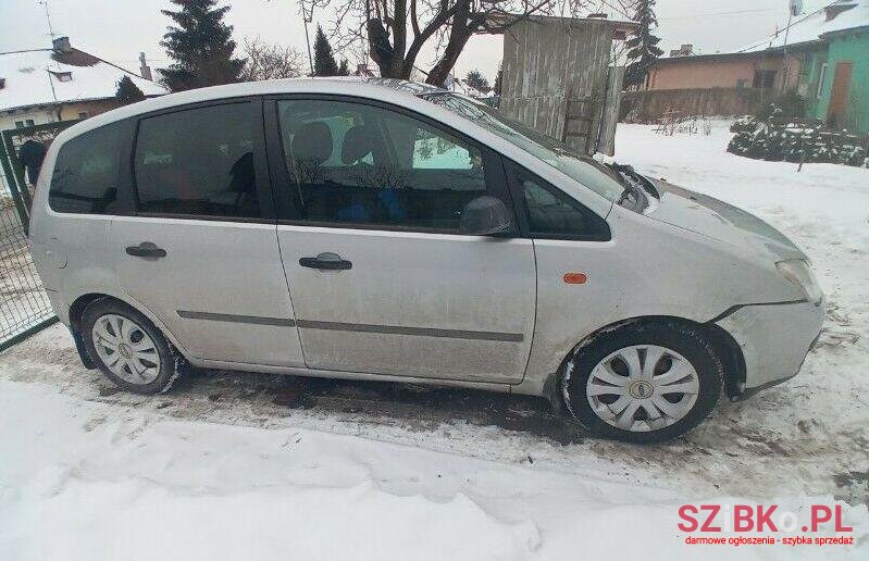 2004' Ford Focus photo #1