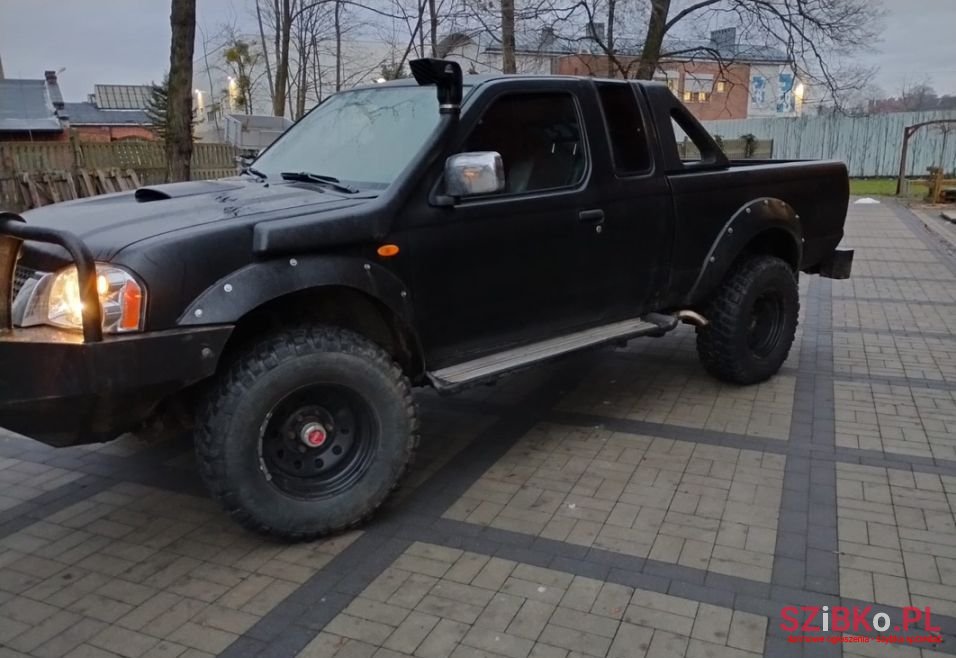 2001' Nissan Navara photo #5