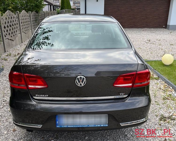 2013' Volkswagen Passat Variant photo #4