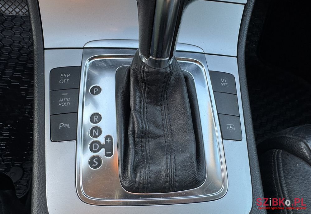 2008' Volkswagen Passat 2.0 Tdi Dpf Dsg photo #3