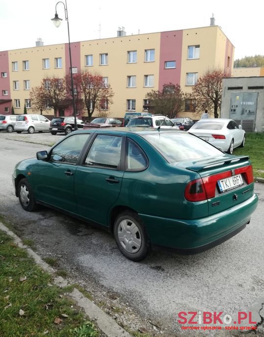 1998' SEAT Cordoba photo #1