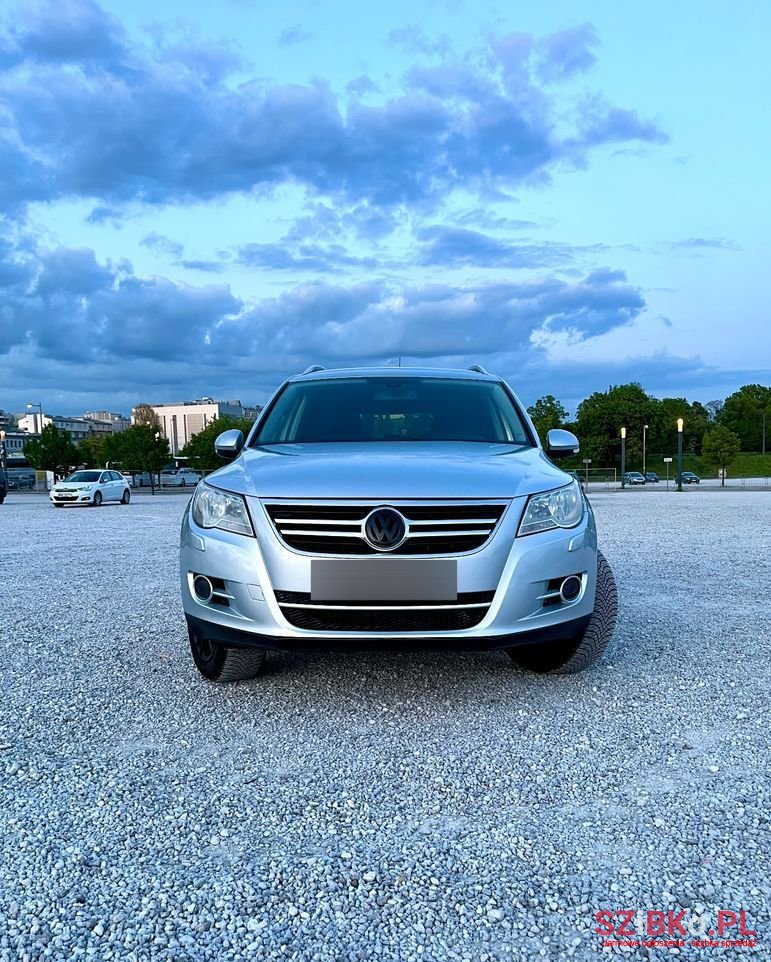 2008' Volkswagen Tiguan photo #3