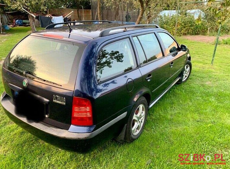 2001' Skoda Octavia photo #1