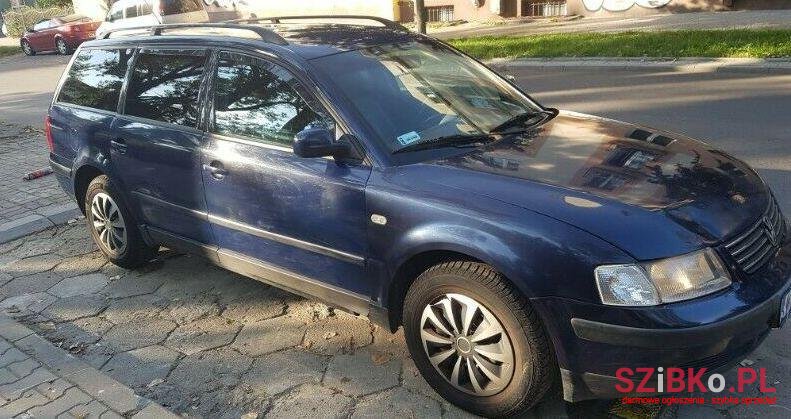 1998' Volkswagen Passat photo #1