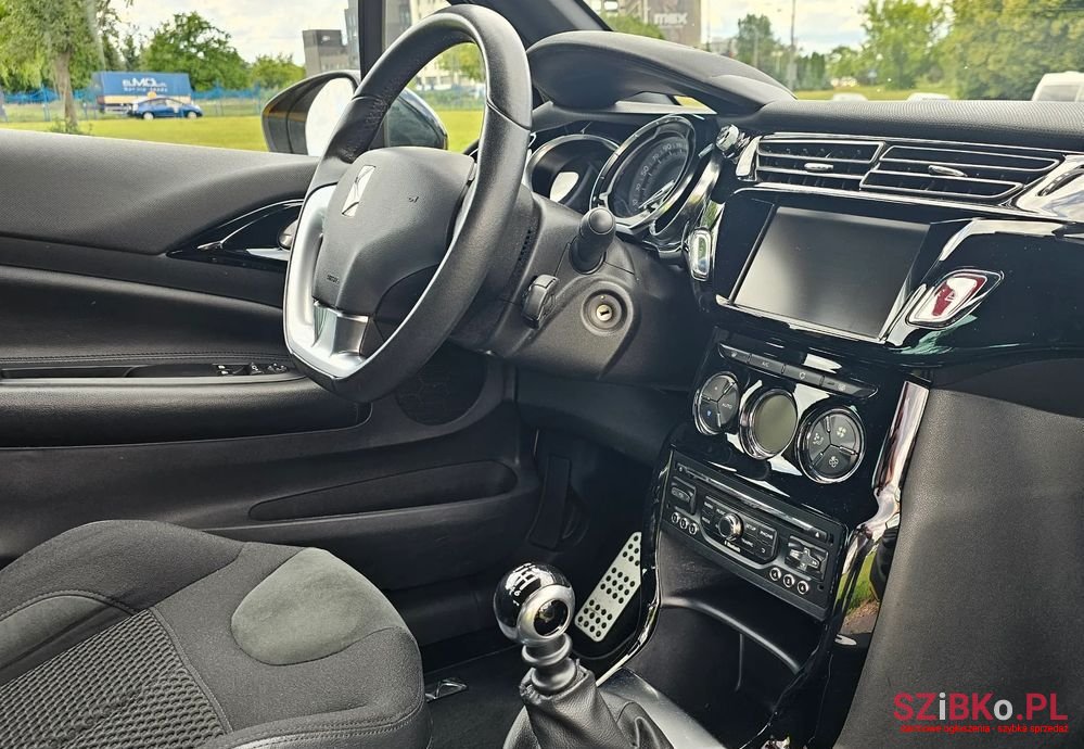 2015' Citroen DS3 photo #3