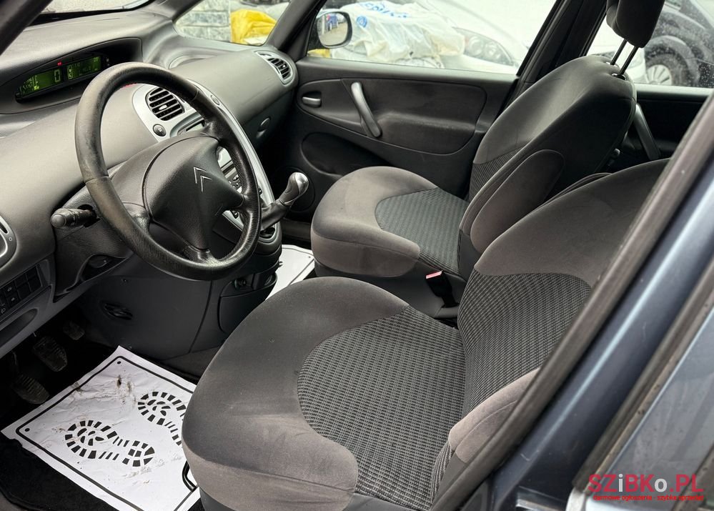 2010' Citroen Xsara Picasso 1.6 Exclusive photo #5