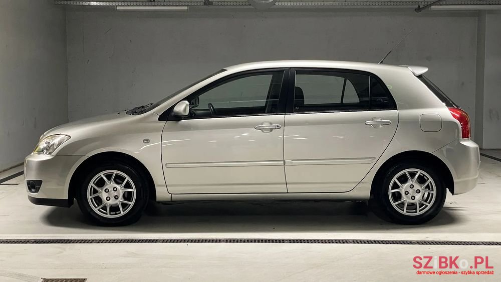 2004' Toyota Corolla 1.6 Vvt-I Sol photo #2