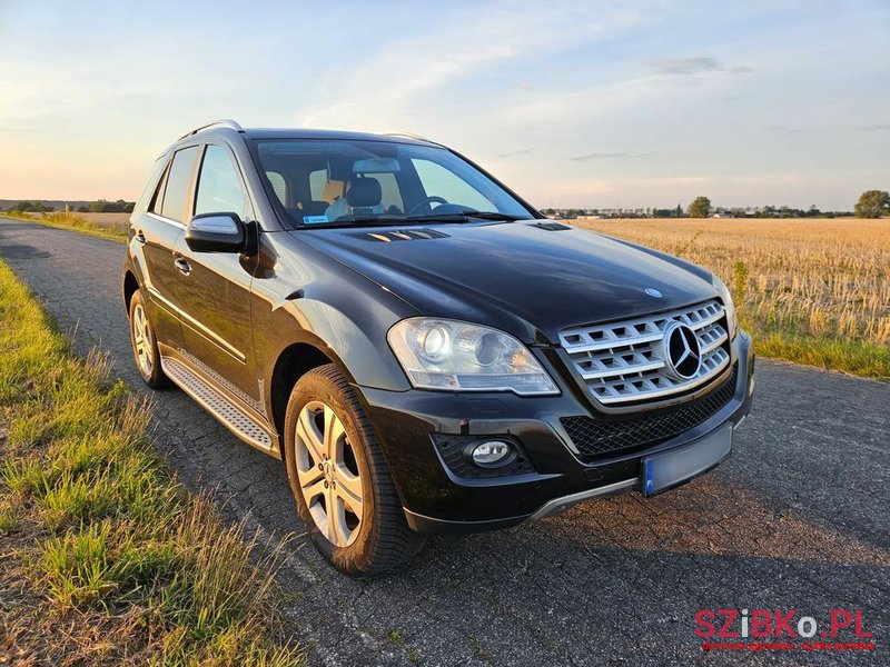 2008' Mercedes-Benz Ml 320 Cdi 4-Matic photo #4