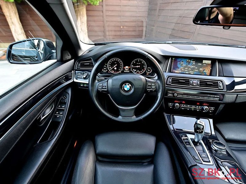 2014' BMW 5 Series 525D photo #6