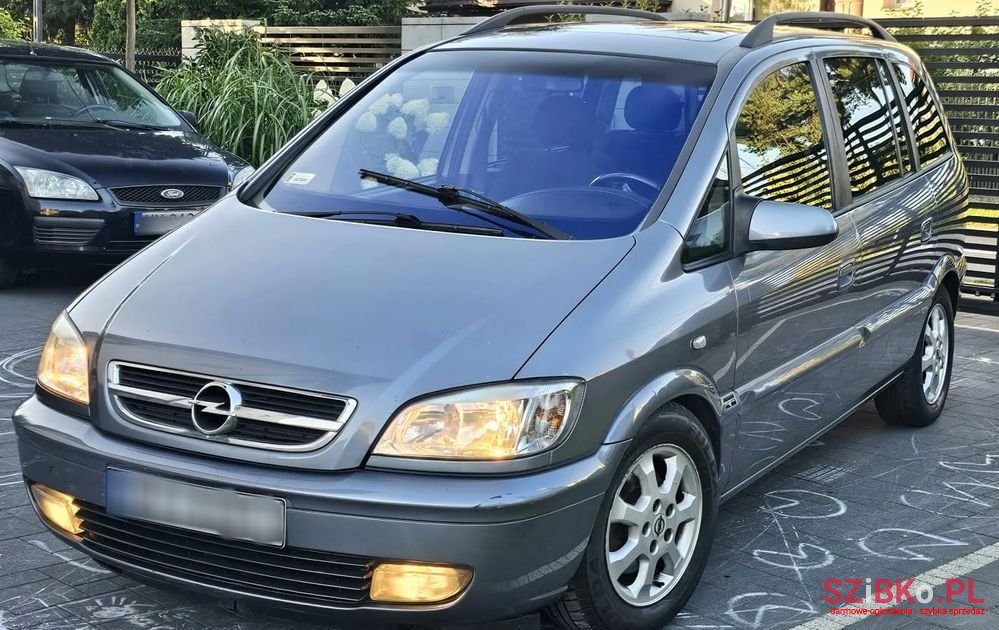 2005' Opel Zafira 2.0 Dti Elegance photo #2