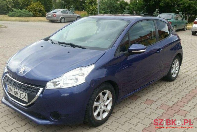 2012' Peugeot photo #3