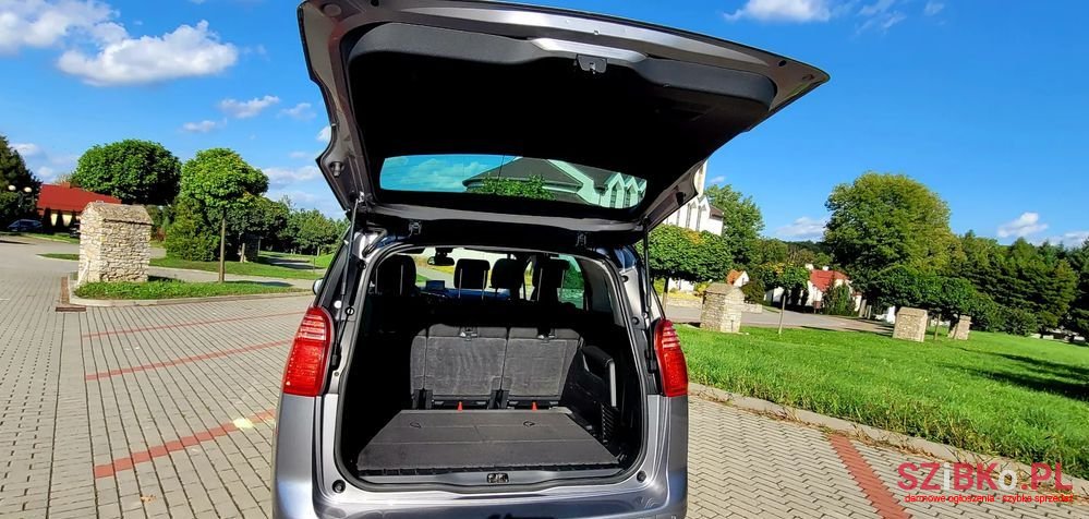 2016' Peugeot 5008 photo #6