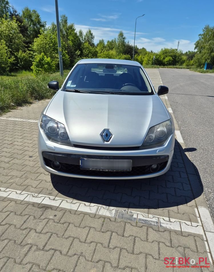2008' Renault Laguna 2.0 Dci Fap Gt photo #3