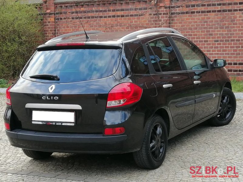 2008' Renault Clio photo #6