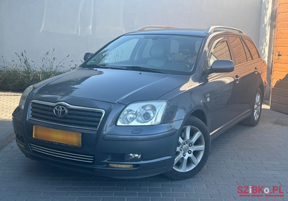 2007' Toyota Avensis photo #2