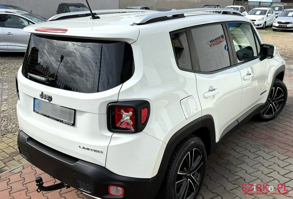 2014' Jeep Renegade photo #3