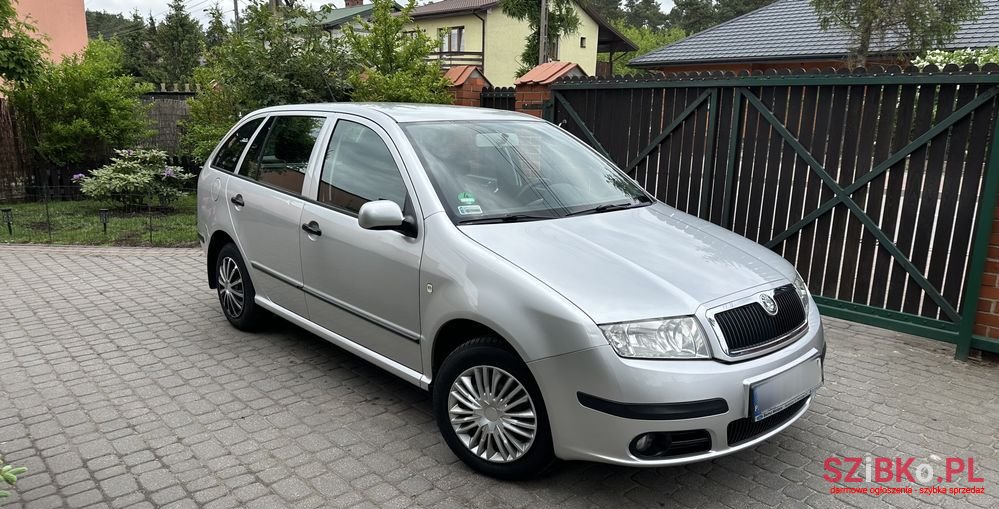 2007' Skoda Fabia photo #6