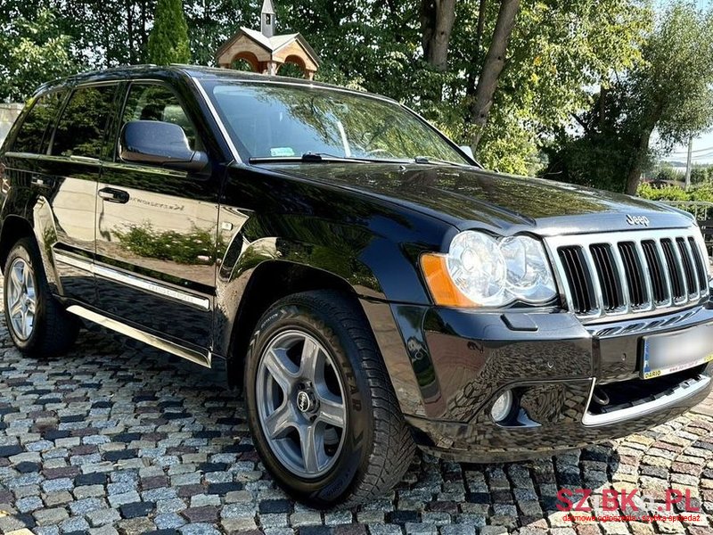 2010' Jeep Grand Cherokee photo #1