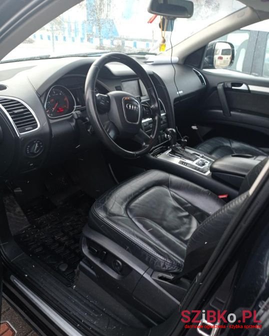 2007' Audi Q7 photo #5