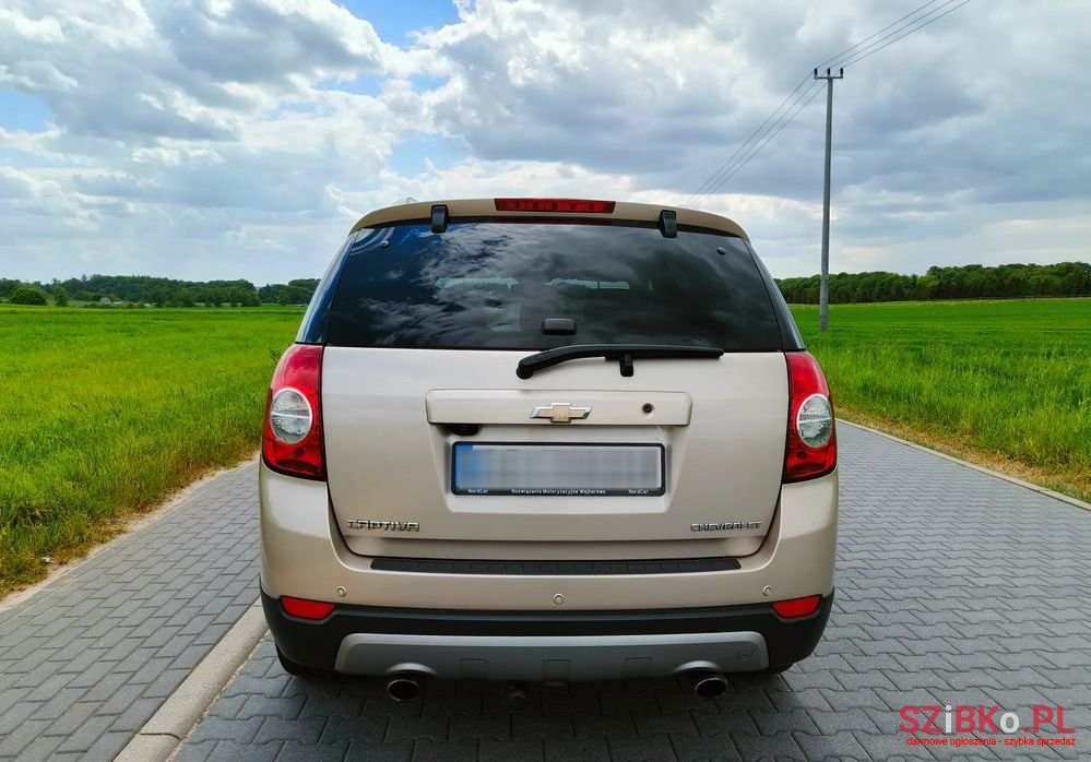 2011' Chevrolet Captiva 2.2 D Lt+ photo #4