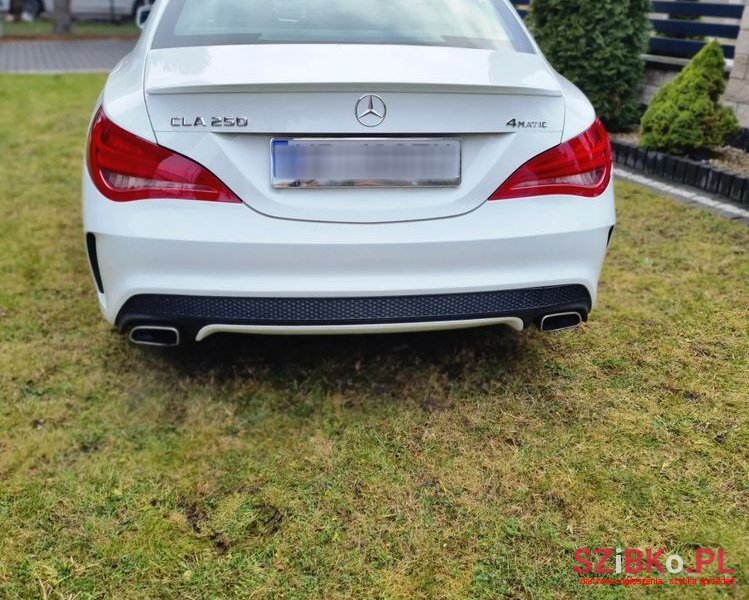 2014' Mercedes-Benz CLA 250 4-Matic photo #4