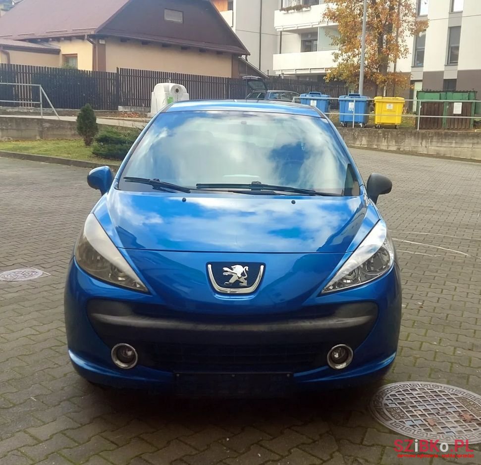 2008' Peugeot 207 1.4 16V Sporty photo #2