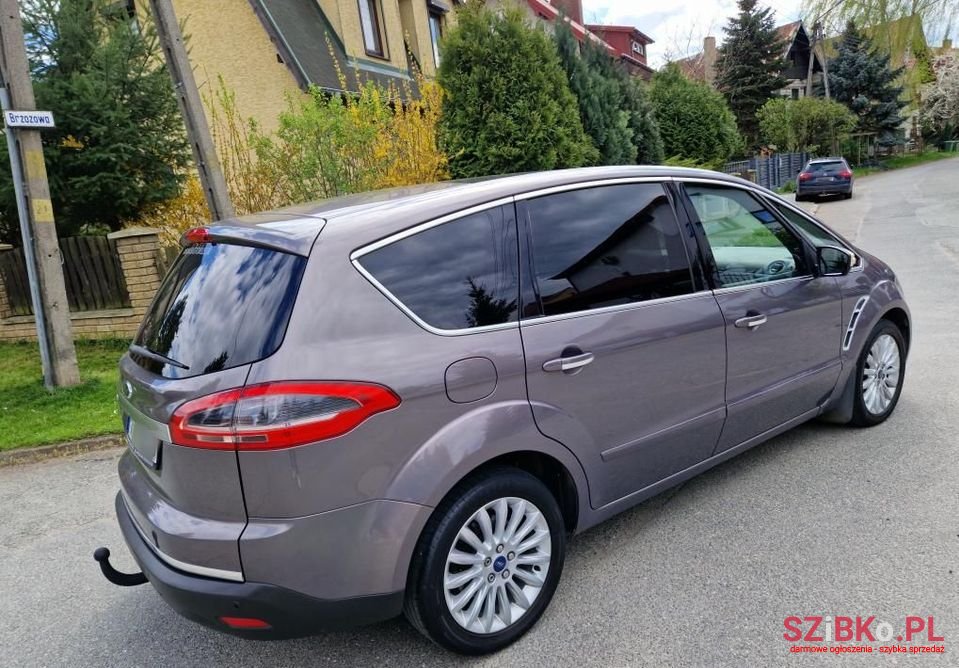 2011' Ford S-Max photo #5