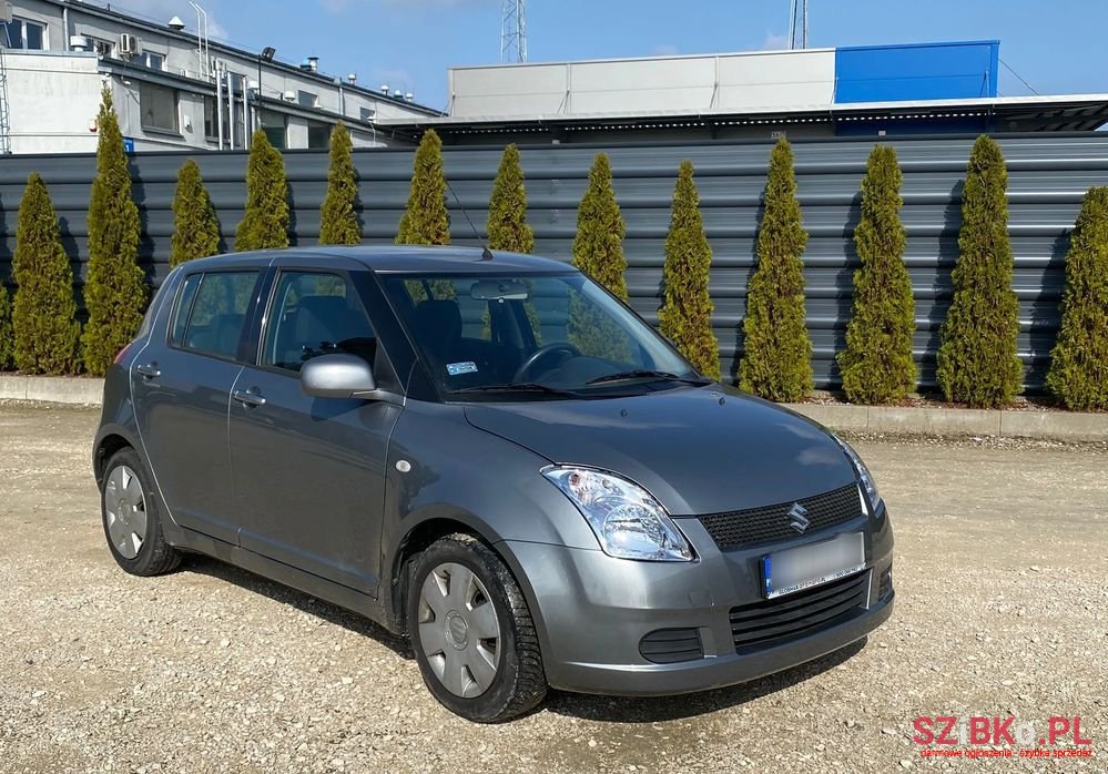 2007' Suzuki Swift photo #1