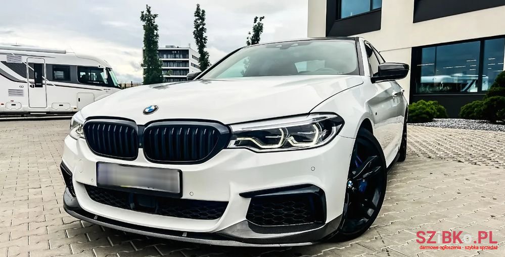 2018' BMW 5 Series photo #1