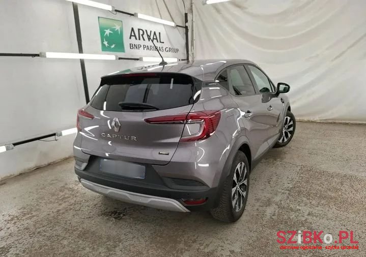 2022' Renault Captur photo #2